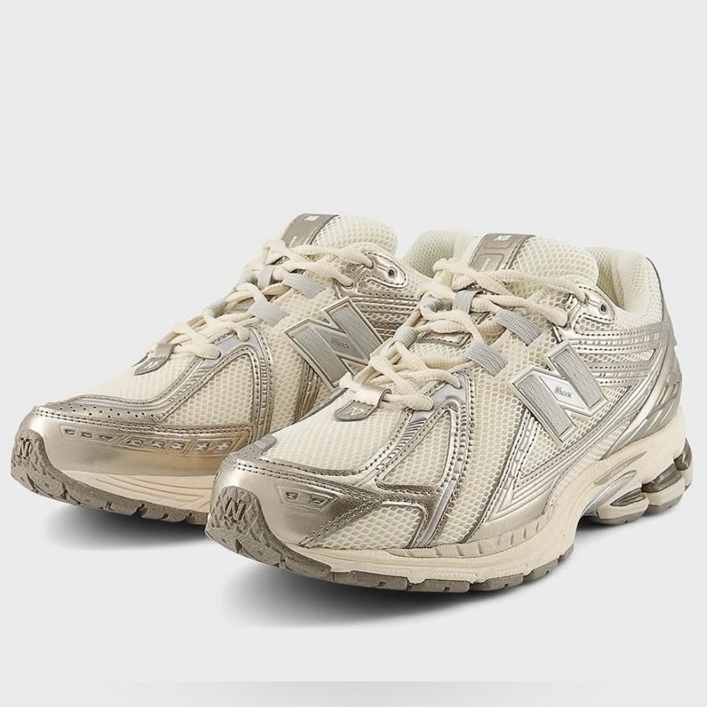 New Balance 1906R 💅✨ NB Arid Stone Permafrost Silver Metallic 1906 U1906RCN NEW - Picture 2 of 10